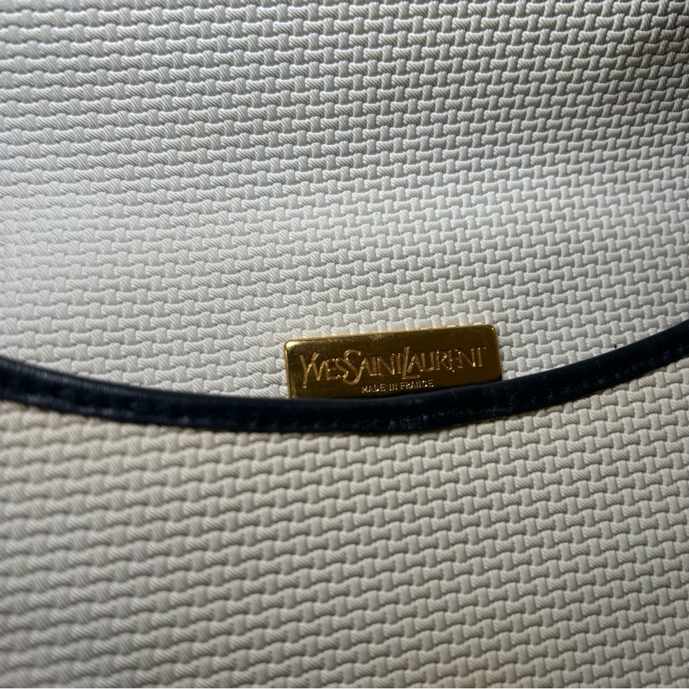 Yves Saint Laurent White and Navy Shoulder Bag - Picture 12 of 13